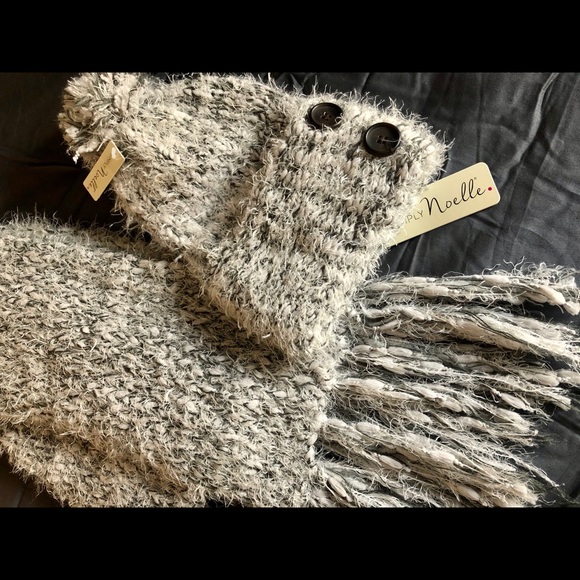 Simply Noelle Accessories - Beanie and scarf set